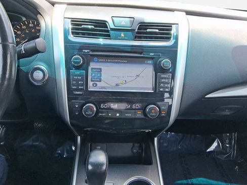 Used 2015 Nissan Altima 2.5 SL w/ Technology Package FWD image 22