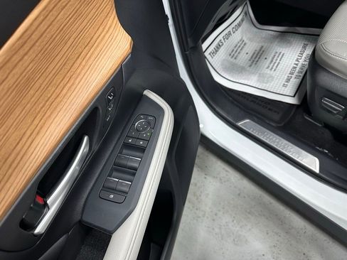 Used 2025 Toyota Grand Highlander Limited image 9