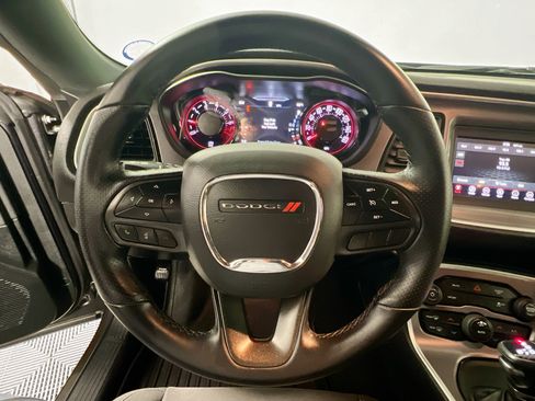 Used 2022 Dodge Challenger SXT w/ Blacktop Package image 17