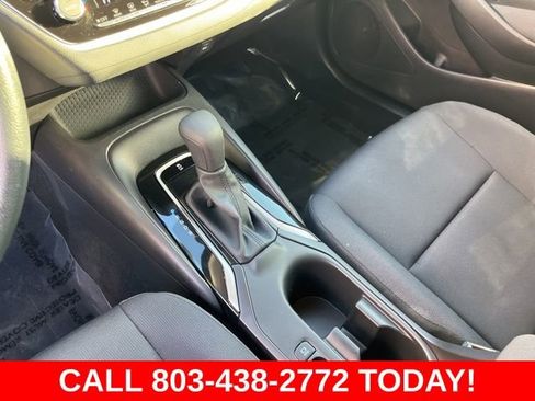 Used 2025 Toyota Corolla LE FWD image 24