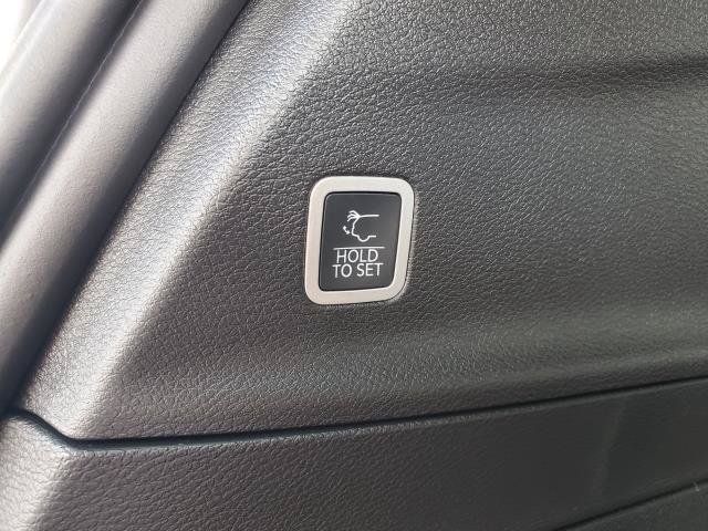 New 2027 Chrysler Pacifica Select AWD/4WD image 26