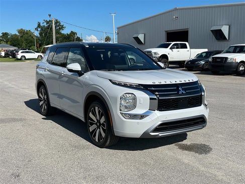 New 2025 Mitsubishi Outlander SEL image 7