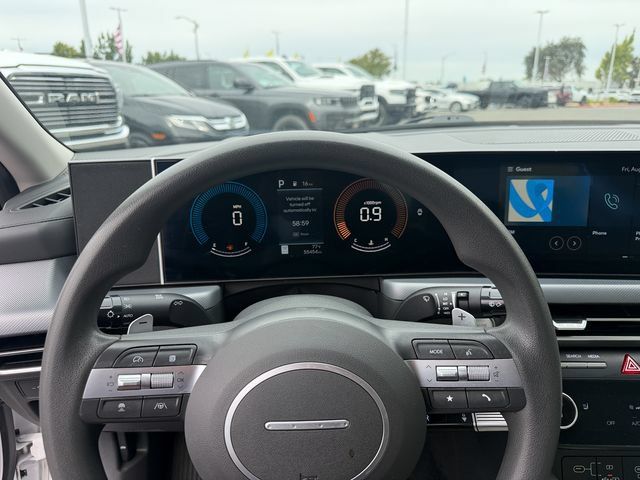 Used 2025 Hyundai Sonata SEL FWD image 14