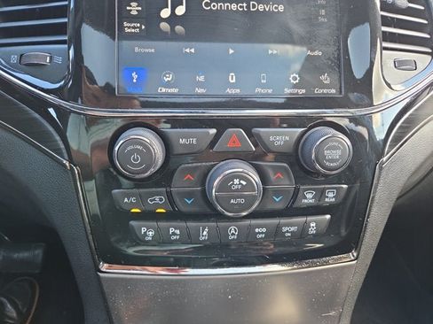 Used 2019 Jeep Grand Cherokee Limited X AWD/4WD image 19