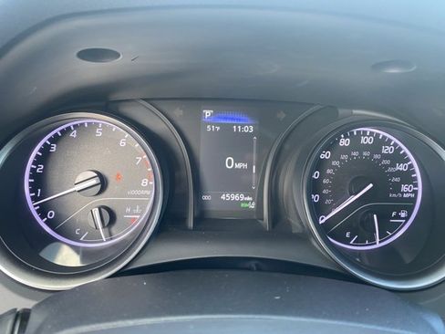 Used 2024 Toyota Camry SE image 18