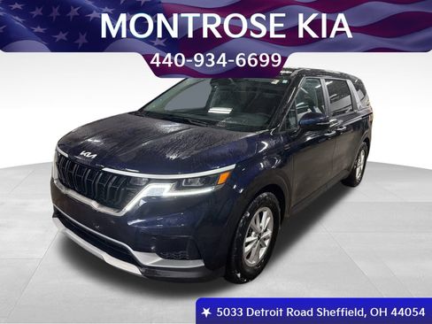 Used 2024 Kia Carnival LX image 1