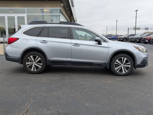 Used 2018 Subaru Outback 2.5i Limited w/ Protection Package #1 image 3
