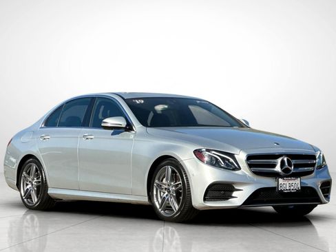 Used 2019 Mercedes-Benz E 300 image 17