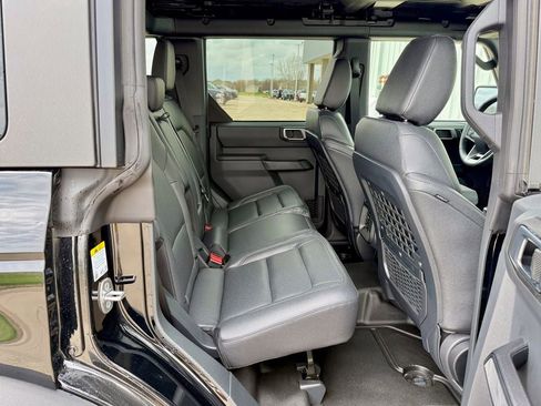 New 2026 Ford Bronco Big Bend w/ Black Diamond Package AWD/4WD image 18