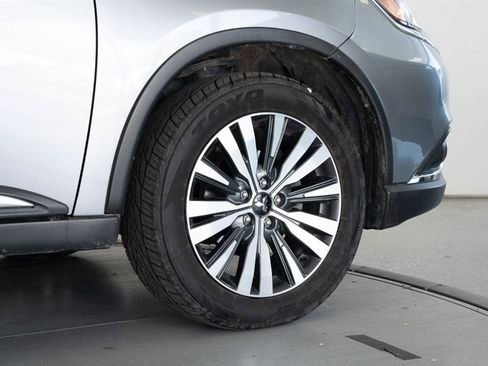 Used 2020 Mitsubishi Outlander SEL AWD/4WD image 13