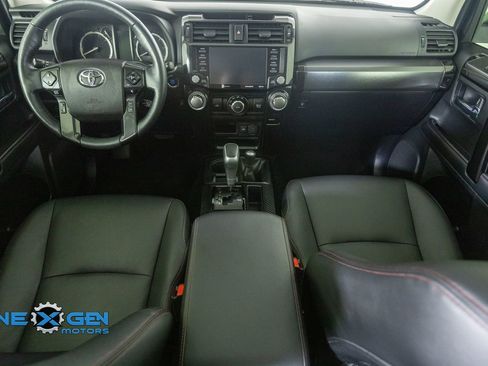 Used 2023 Toyota 4Runner TRD Off-Road Premium w/ Moonroof Package AWD/4WD image 29