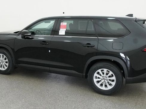 New 2026 Toyota Grand Highlander XLE image 37