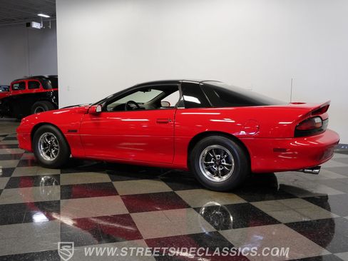 Used 2001 Chevrolet Camaro Z28 RWD image 9