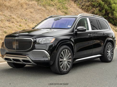 Used 2023 Mercedes-Benz Maybach GLS 600 4MATIC image 14