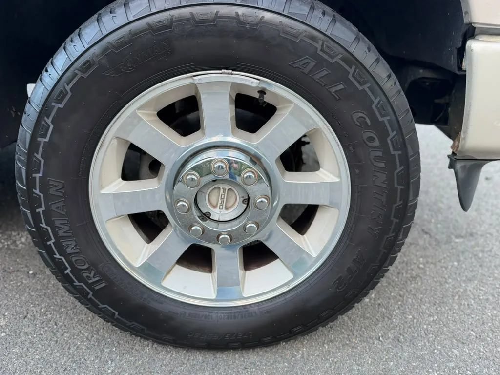 Used 2009 Ford F350 Lariat AWD/4WD image 23
