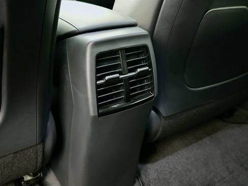 Used 2024 Kia Niro Wave FWD image 27