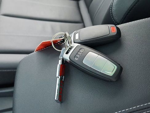 Used 2024 Audi Q4 e-tron Premium w/ Convenience Package image 38