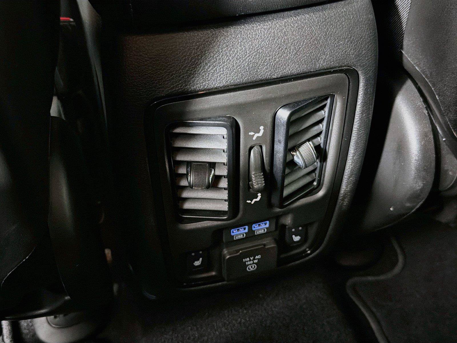 Used 2025 Dodge Durango GT AWD/4WD image 29