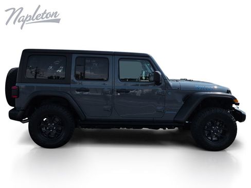 Used 2024 Jeep Wrangler Unlimited AWD/4WD image 7