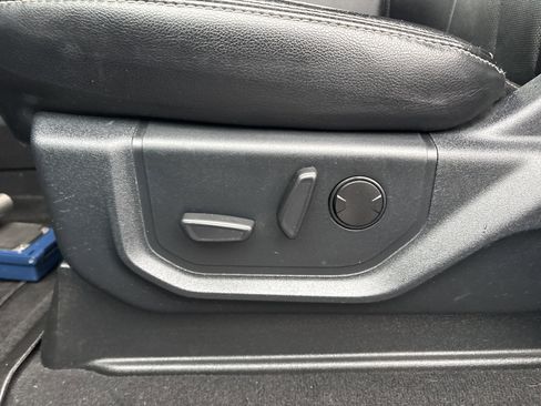 Used 2021 Ford F350 Lariat w/ Lariat Value Package image 21