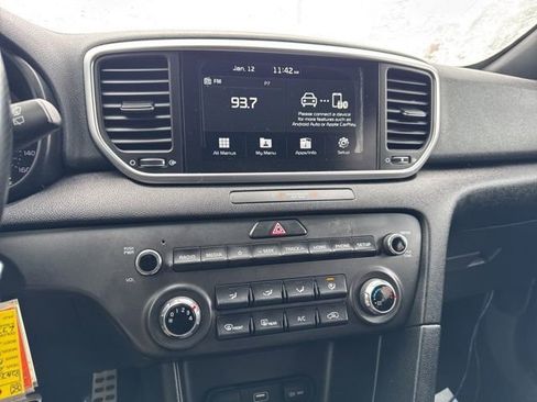 Used 2020 Kia Sportage S w/ S Sunroof Package image 9