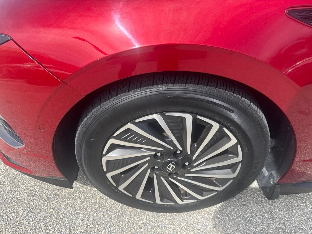 Used 2024 Hyundai Sonata Limited FWD image 9