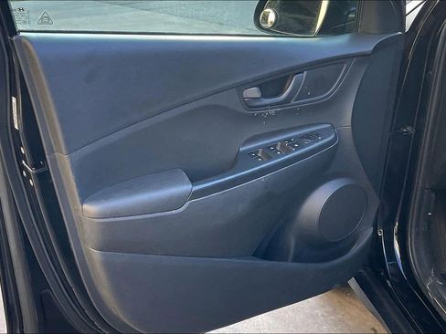 Used 2019 Hyundai Kona SEL image 22