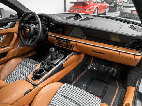Used 2023 Porsche 911 Sport Classic image 13