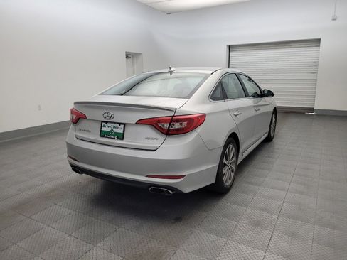 Used 2015 Hyundai Sonata Sport w/ Option Group 03 FWD image 9