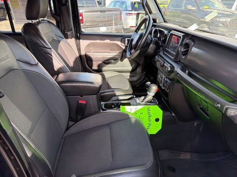 Used 2023 Jeep Wrangler Sport image 22