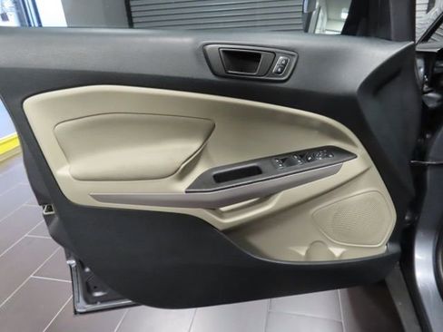 Used 2019 Ford EcoSport S image 10