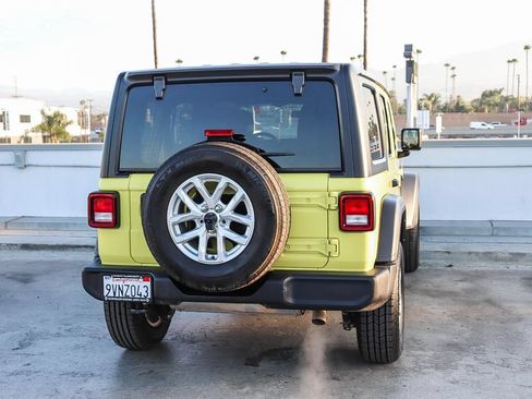 Used 2023 Jeep Wrangler Unlimited Sport AWD/4WD image 9