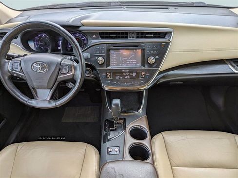 Used 2016 Toyota Avalon XLE image 14