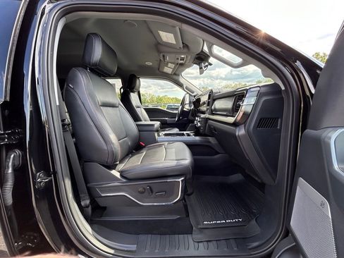Used 2023 Ford F250 Lariat w/ Lariat Ultimate Package AWD/4WD image 21