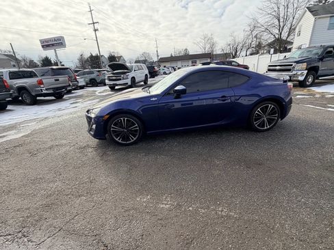 Used 2015 Scion FR-S Base 2dr Coupe 6M image 18
