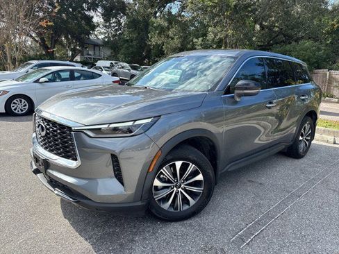 Used 2024 INFINITI QX60 Pure image 2