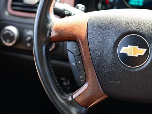 Used 2013 Chevrolet Silverado 2500 LTZ AWD/4WD image 24