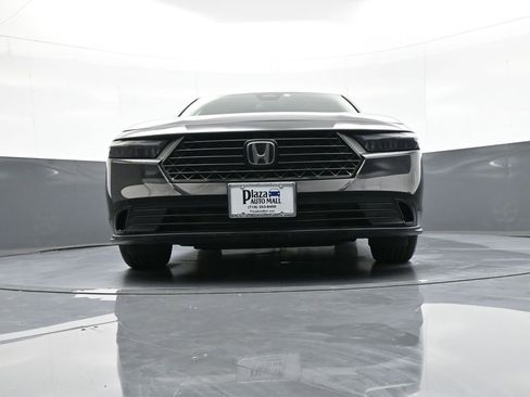 Certified 2023 Honda Accord EX image 27