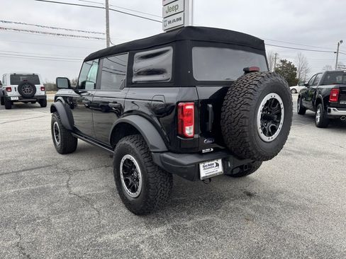 Used 2023 Ford Bronco Black Diamond w/ Sasquatch Package image 3