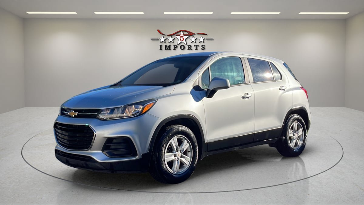 Used 2020 Chevrolet Trax LS w/ Tint and Cruise Package FWD image 1