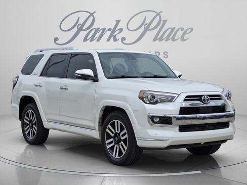 Used 2022 Toyota 4Runner Limited RWD image 7