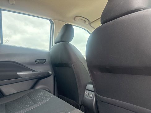 Used 2023 Nissan Kicks SV image 29