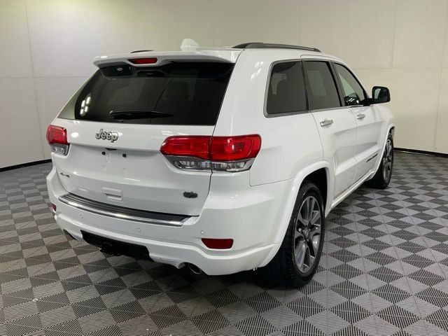 Used 2017 Jeep Grand Cherokee Overland AWD/4WD image 6