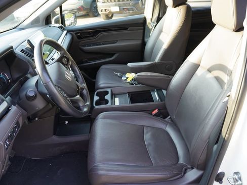 Used 2019 Honda Odyssey Elite image 5