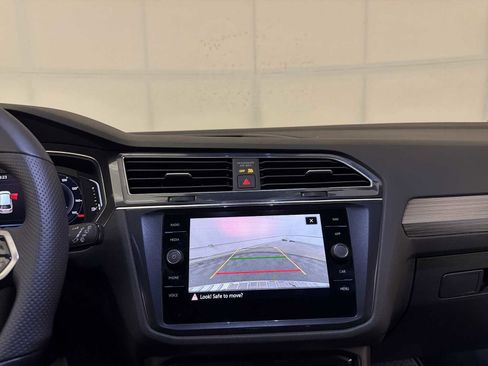 Used 2022 Volkswagen Tiguan SEL R-Line image 15