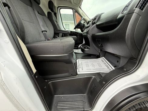 Used 2019 RAM ProMaster 3500 w/ Premium Appearance Group FWD image 33