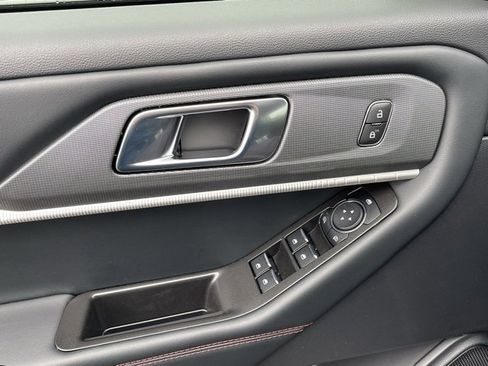 New 2026 Ford Explorer ST-Line w/ ST-Line Street Pack image 23