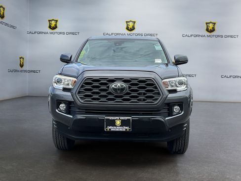 Used 2021 Toyota Tacoma SR5 AWD/4WD image 2
