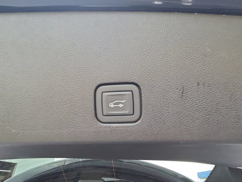 Used 2024 Cadillac XT6 Luxury w/ LPO, Floor Liner Package AWD/4WD image 20