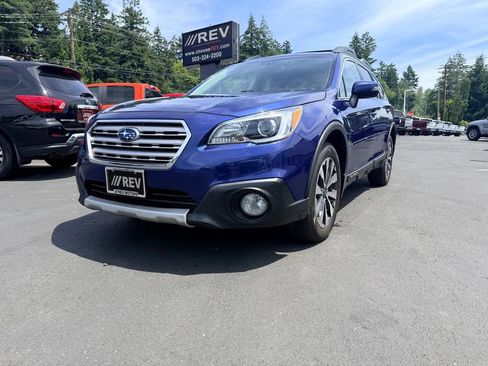 Used 2015 Subaru Outback 3.6R Limited AWD/4WD image 1